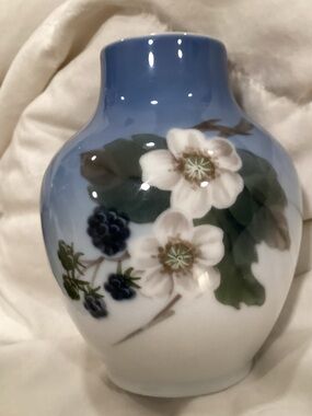 Antique Royal Copenhagen Blackberry Themed mini Vase circa 1944.